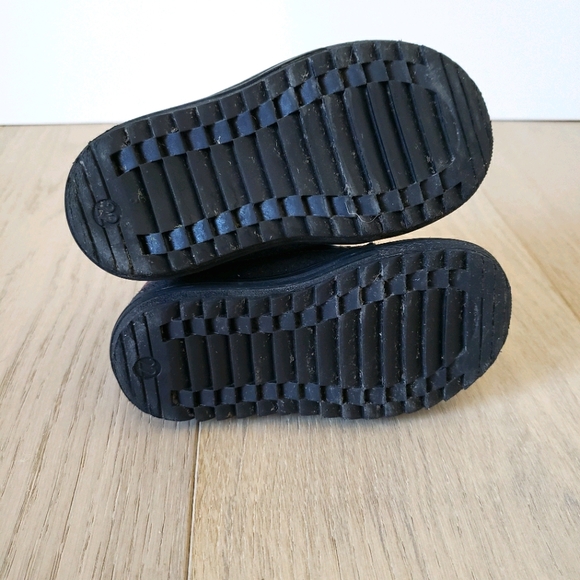 Toddler Waterproof High-Tops (Size 6US/22EU) - Picture 4 of 4